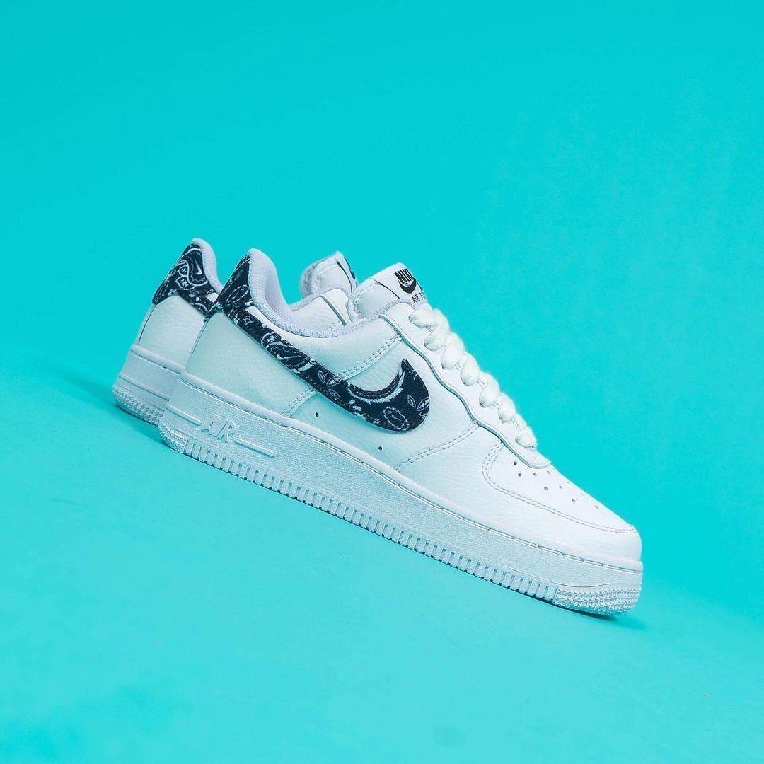 时尚新品:Nike Air Force 1 Low 07 Essential Black Pais